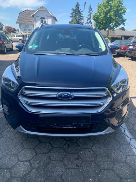 Ford Kuga 180.797 km 12.900 € Bönningstedt 25474