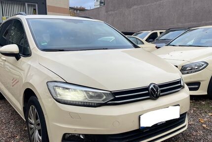 VW Touran 390.000 km 8.200 &euro; Hamburg 20537