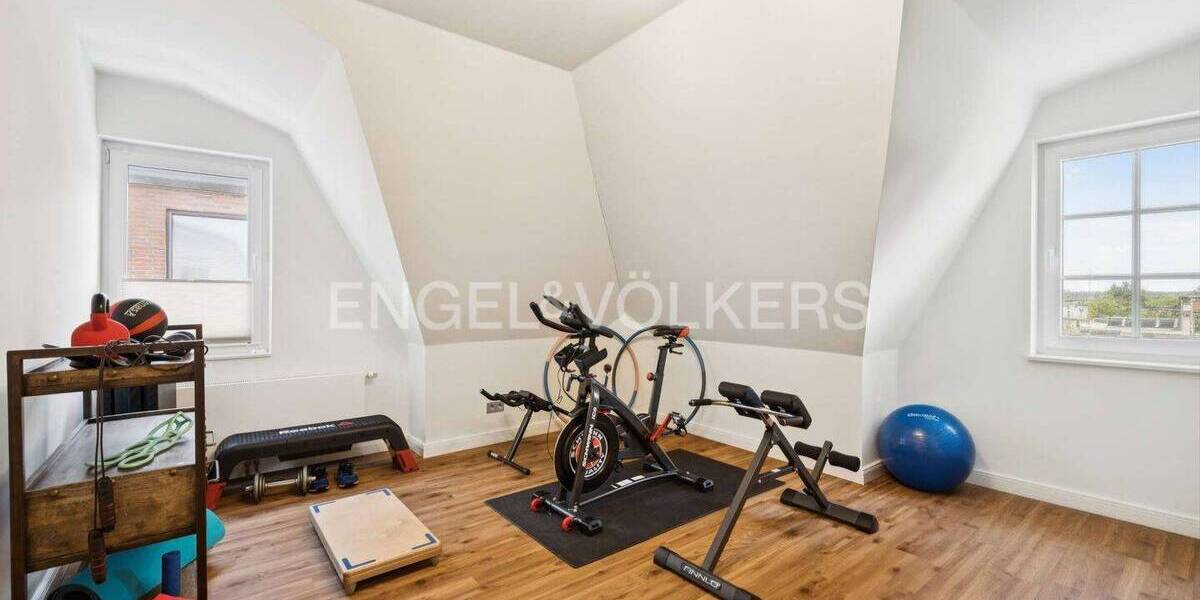 Einfamilienhaus Ahrensburg - 6 Zimmer, 200 m&sup2;, 995.000&euro; | Angebot:25930059
