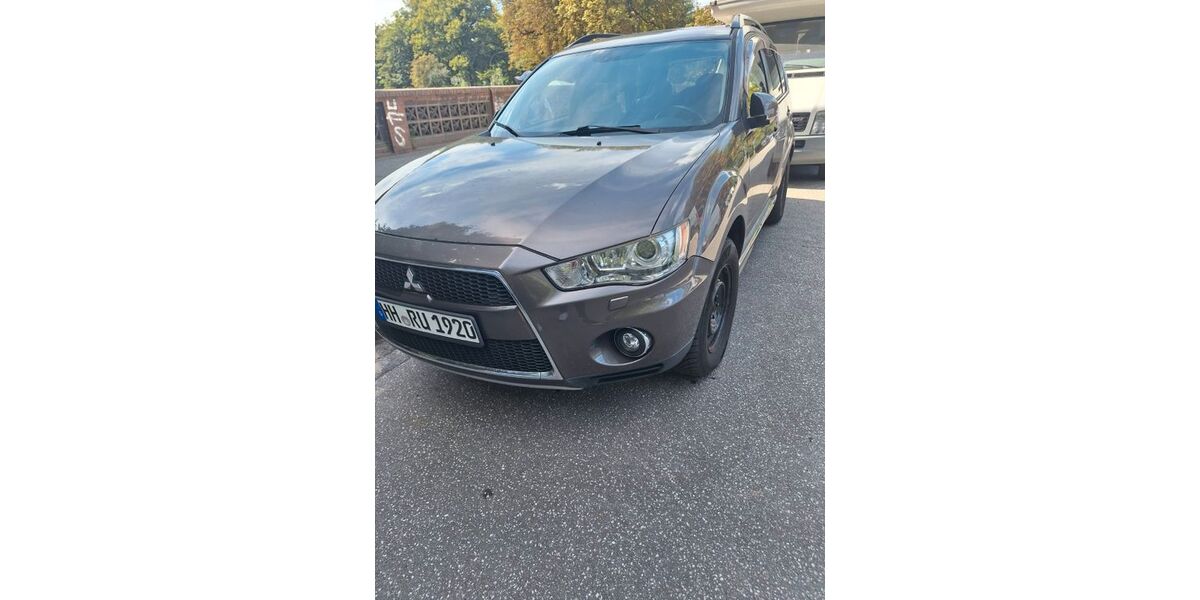 Mitsubishi Outlander 176.000 km 6.600 &euro; Hamburg 22049