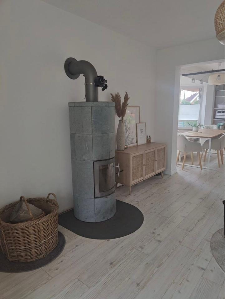 Modernes Einfamilienhaus in ruhiger Lage von Stove