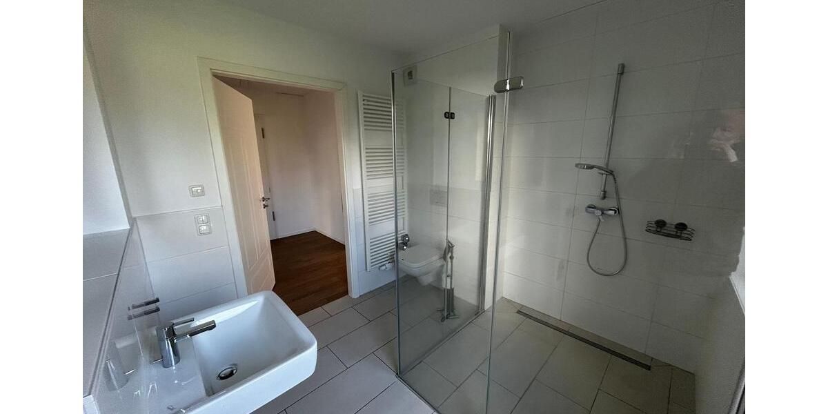 Etagenwohnung Buxtehude - 2 Zimmer, 77 m&sup2;, 1.116&euro; | Angebot:26183948