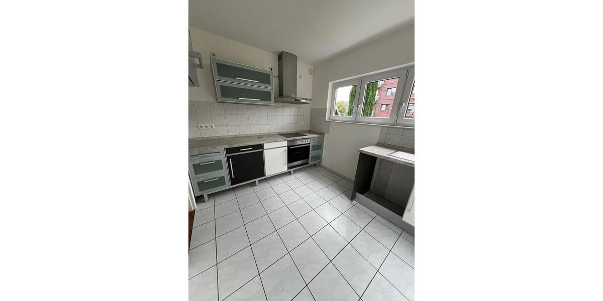 Etagenwohnung Hamburg Wandsbek - 3 Zimmer, 127 m&sup2;, 2.000&euro; | Angebot:26676805