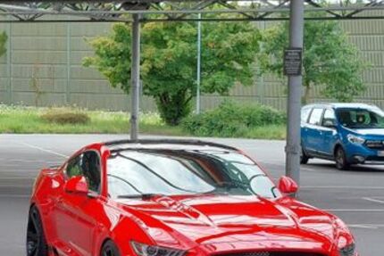 Ford Mustang 72.000 km 36.200 &euro; Hamburg 22089