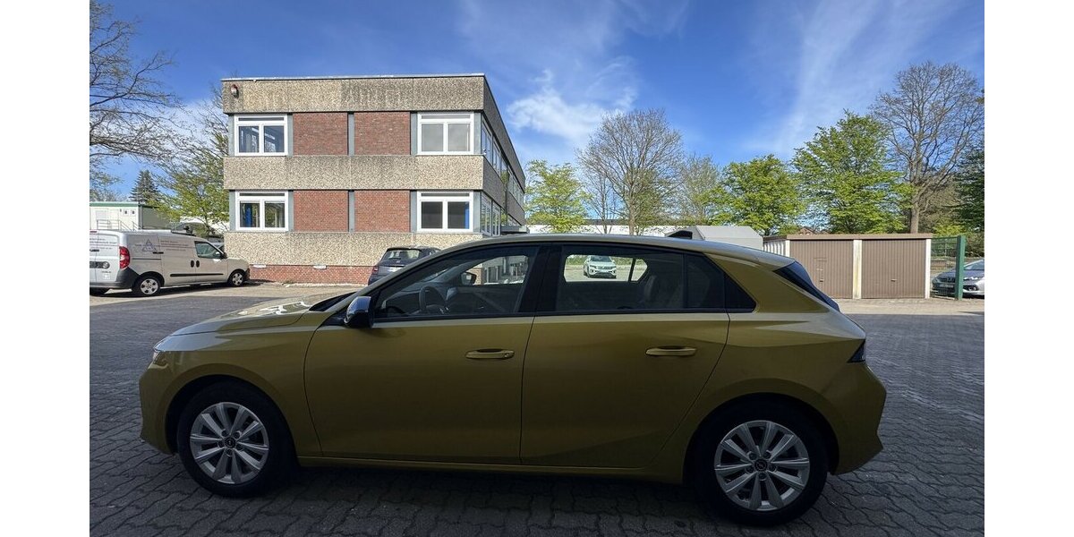 Opel Astra L Kult Gelb 1.001 km 19.999 &euro; Hamburg 22339
