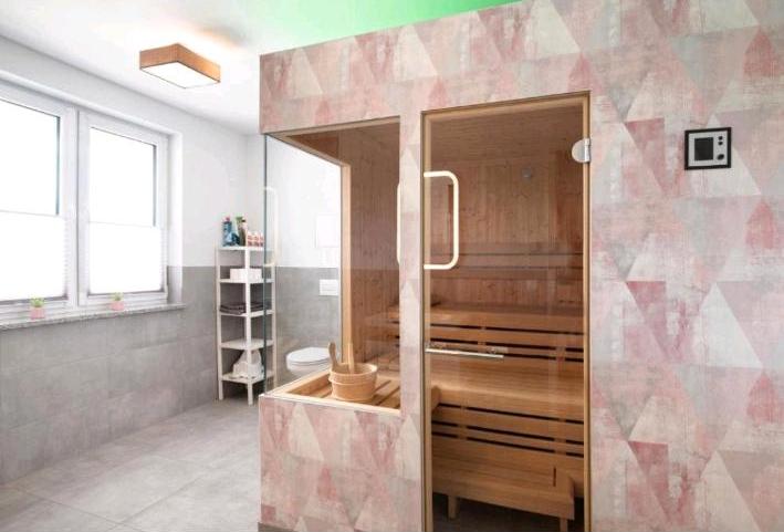 3 Zimmer Penthouse Wohnung mit Fahrstuhl, Balkon und Sauna 3 zimmer