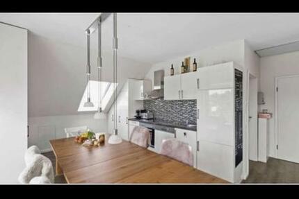 Wohnung Hamburg Barmbek-Nord - 1 Zimmer, 61 m&sup2;, 1.100&euro; | Angebot:26214796