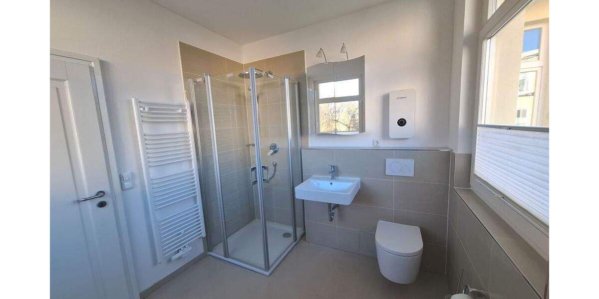 Genau richtig für Ihre kleine Familie oder für eine Zweier-WG der Generation 50 plus! 4 zimmer