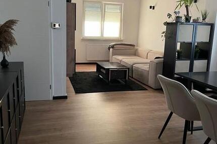 Wohnung Hamburg Harburg - 3 Zimmer, 80 m&sup2;, 1.700&euro; | Angebot:26256217