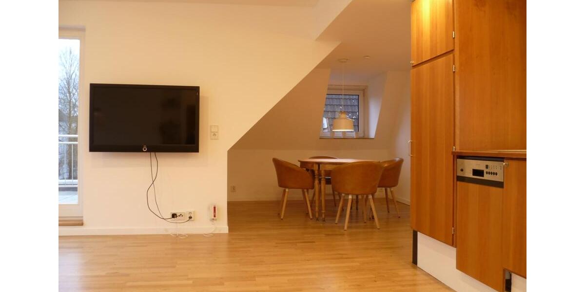 Dachgeschoßwohnung Hamburg Bahrenfeld - 2.5 Zimmer, 82 m&sup2;, 1.150&euro; | Angebot:26279207