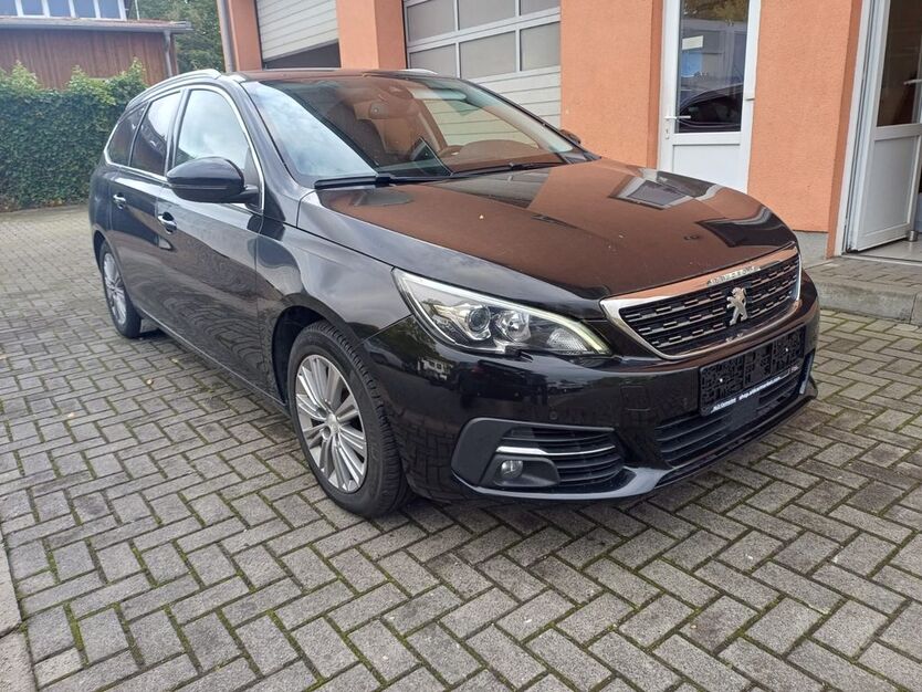 Peugeot 308 165.000 km 9.490 € Pinneberg 25421