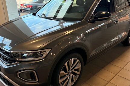 VW T-Roc 8.250 km 31.500 € Hamburg 21037