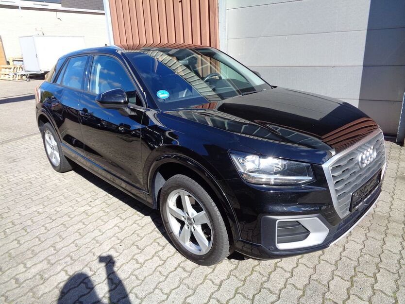 Audi Q2 162.657 km 13.990 € Hamburg 22399
