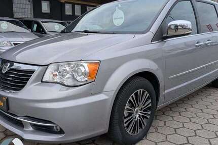 Lancia Voyager 122.049 km 18.950 € Stelle 21435