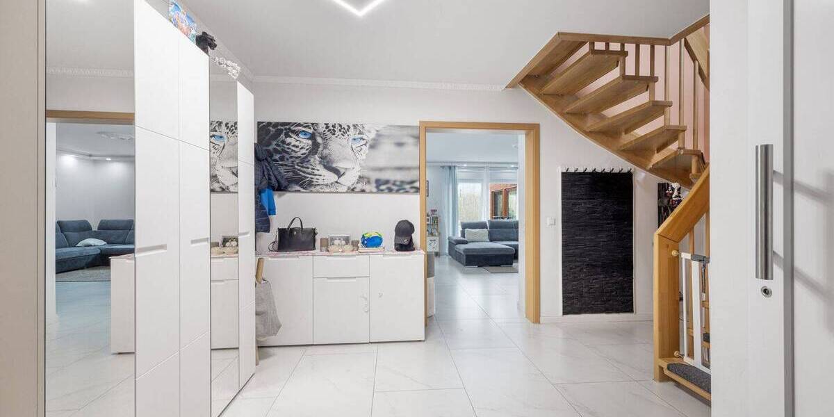 Mehrfamilienhaus, Wohnhaus Pinneberg - 6 Zimmer, 195 m&sup2;, 749.000&euro; | Angebot:26093594