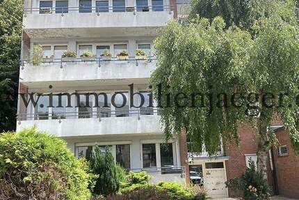 Poppenbüttel Fußnähe zum Moorhof - zurückgesetzte Wohnung mit Balkon - Erstbezug nach Vollsanierung 3 zimmer