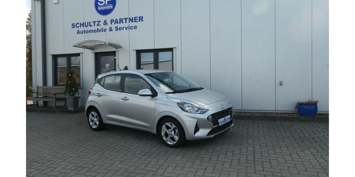Hyundai i10 84.166 km 12.790 &euro; Trittau bei Hamburg 22946