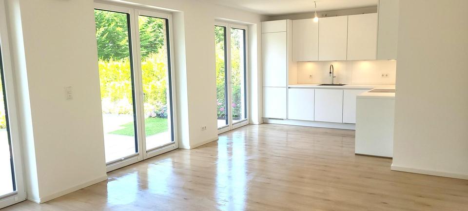 Terrassenwohnung Stapelfeld - 3.5 Zimmer, 84 m&sup2;, 1.660&euro; | Angebot:26402688