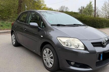 Toyota Auris 171.000 km 3.000 &euro; Hamburg 21109
