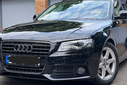 Audi A4 119.361 km 9.000 &euro; Hamburg 22159