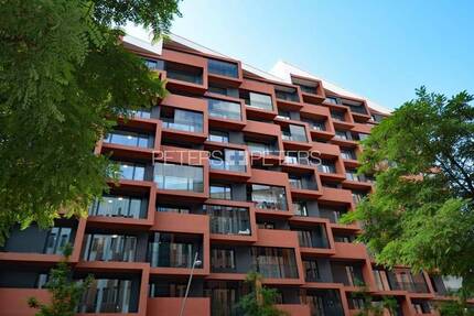 + Hanseatische Eleganz im Herzen der HafenCity +