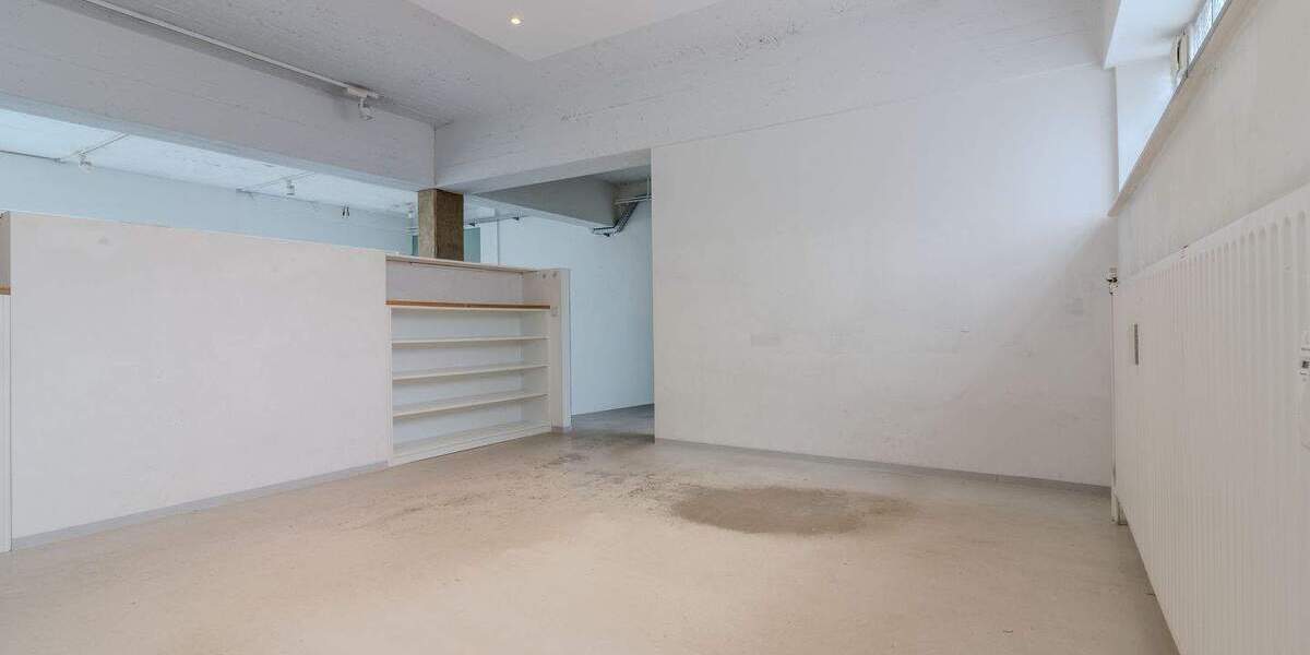 Geräumige Ladenfläche mit breiter Fensterfront nähe Bahnhofstraße und Elbufer! 1 zimmer