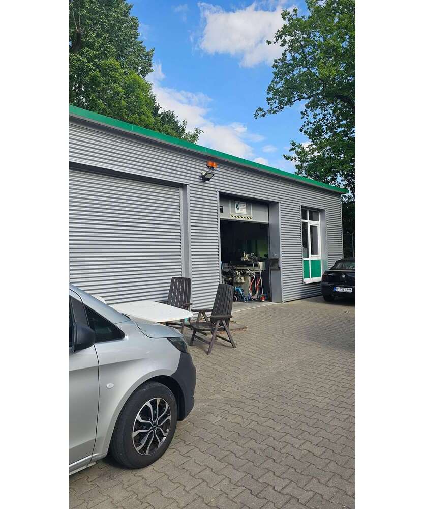 Halle in Hamburg 1.500 € 121.96 m²