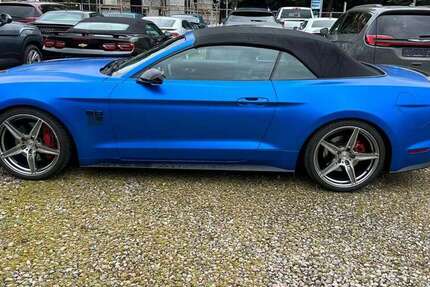 Ford Mustang 99.800 km 29.999 &euro; Hamburg 22309