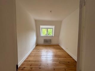 Dachgeschoßwohnung Hamburg Bahrenfeld - 6 Zimmer, 180 m&sup2;, 3.300&euro; | Angebot:26357237