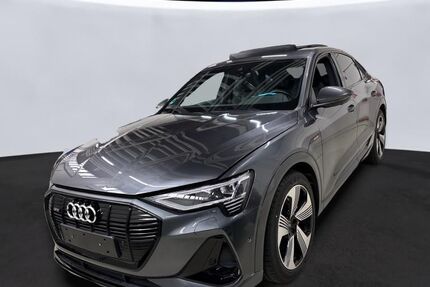 Audi e-tron 39.071 km 33.990 &euro; Hamburg 22047