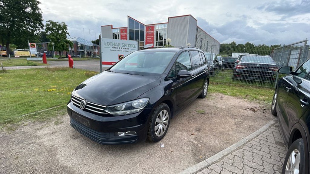 VW Touran 237.000 km 11.500 &euro; Stelle 21435
