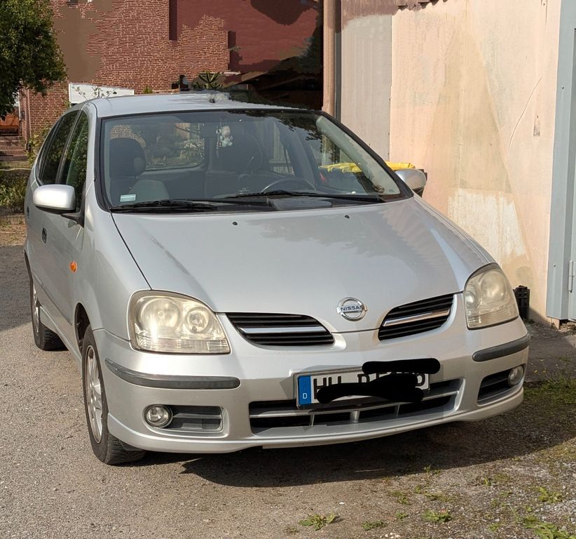 Almera Tino