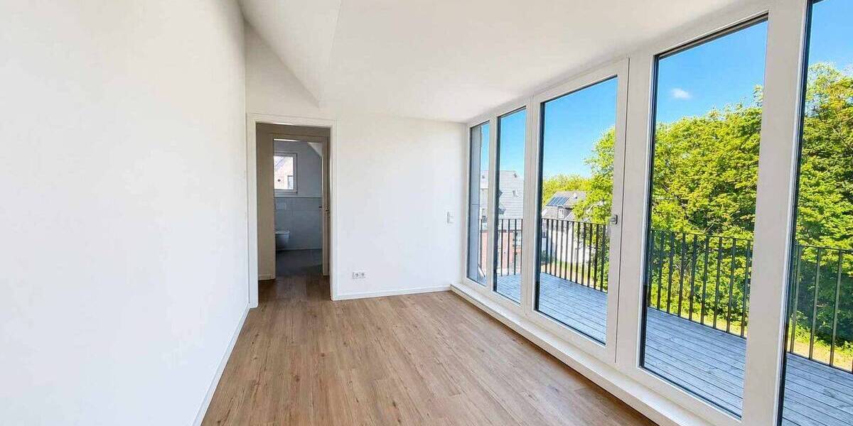 Etagenwohnung Hamburg Poppenbüttel - 2 Zimmer, 96 m&sup2;, 2.400&euro; | Angebot:26795926