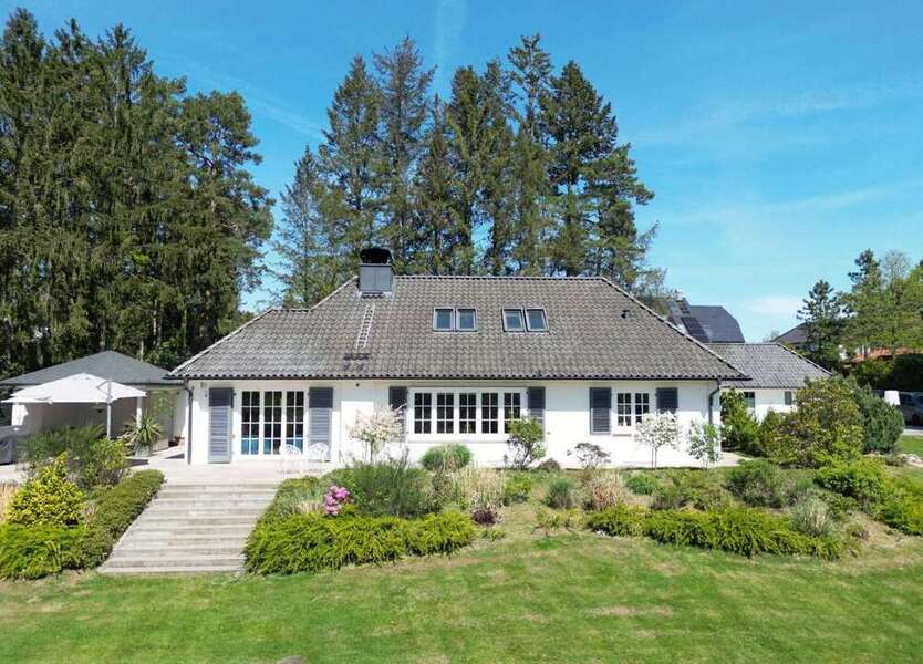 Haus zum Kaufen in Bendestorf 1.395.000 € 277 m²