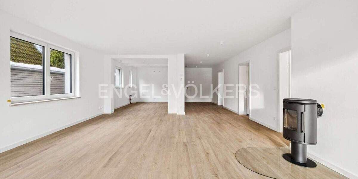 Etagenwohnung Ahrensburg - 3 Zimmer, 110 m&sup2;, 2.300&euro; | Angebot:25701871