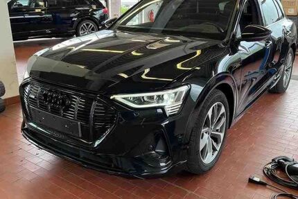 Audi e-tron 26.447 km 30.950 &euro; Hamburg 22047