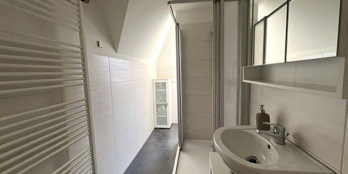 Etagenwohnung Buxtehude - 3 Zimmer, 80 m&sup2;, 1.600&euro; | Angebot:26450016