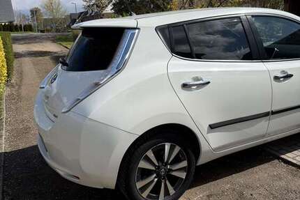 Nissan Leaf 93.600 km 8.300 &euro; Hamburg, Freie und Hansestadt 21037