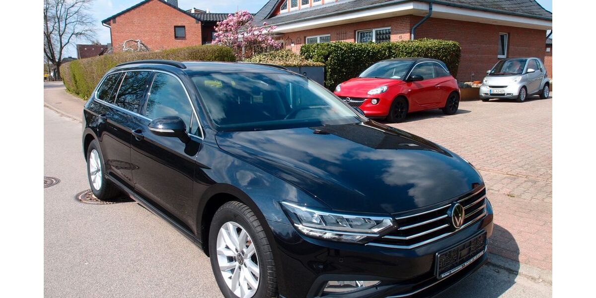 VW Passat Variant 33.786 km 27.990 &euro; Braak 22145