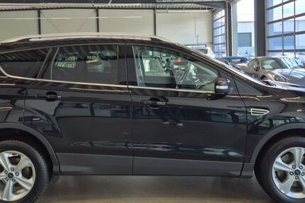 Ford Kuga 187.000 km 9.490 &euro; Geesthacht bei Hamburg 21502
