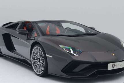 Lamborghini Aventador 8.163 km 449.900 € Hamburg 22143