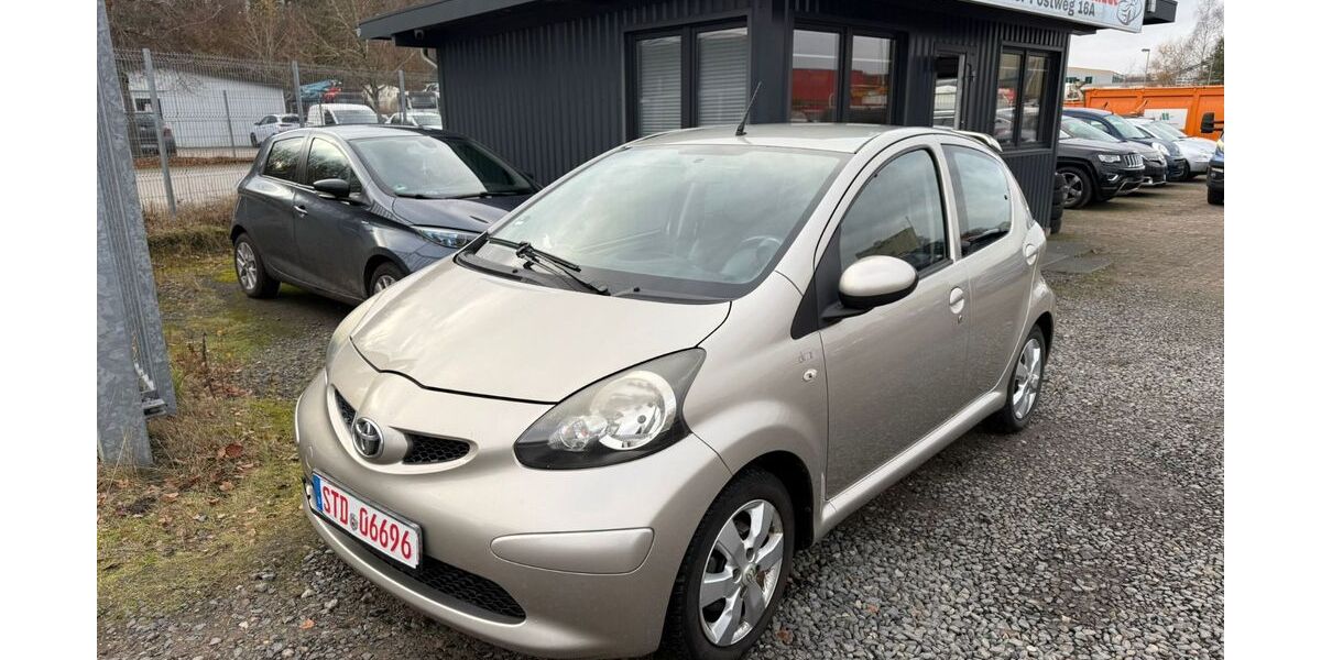 Toyota Aygo (X) 105.000 km 3.000 &euro; Buxtehude 21614