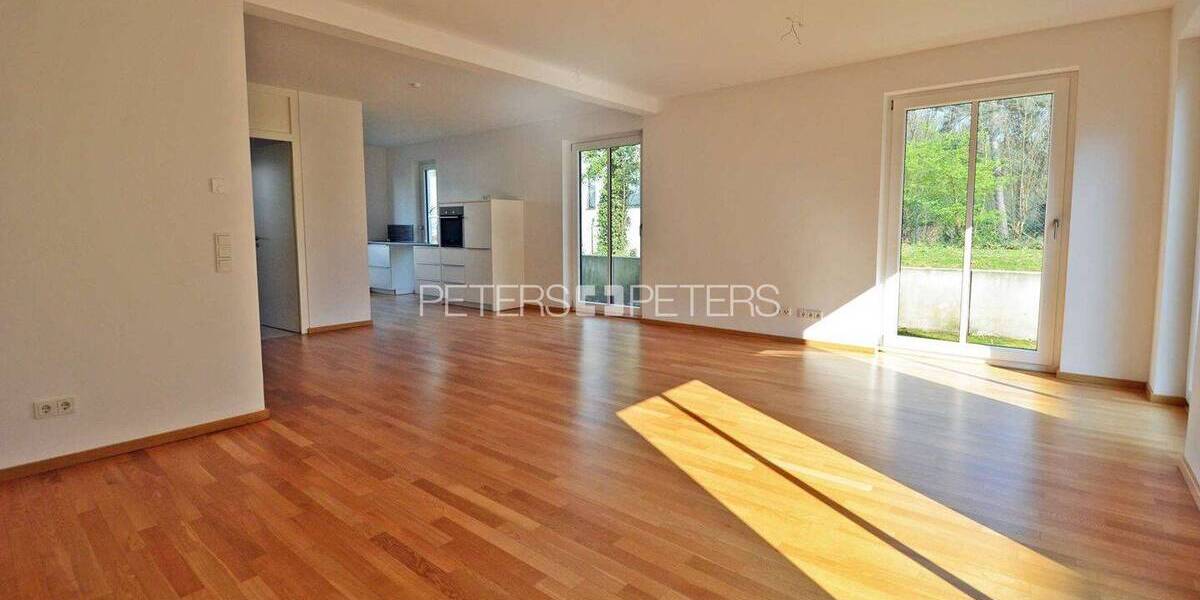 Doppelhaushälfte Hamburg Rissen - 4 Zimmer, 165 m&sup2;, 2.749&euro; | Angebot:26572615