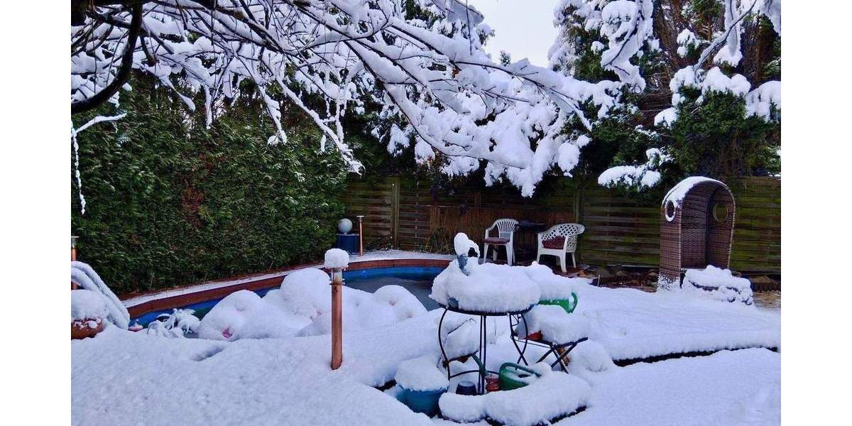 Courtagefrei - EFH mit Wellnesscharakter - Whirlpool - Wärmekabine - Bus und S Bahn Krupunder in ein paar Gehminuten - 277 m2 WflNfl. zimmer