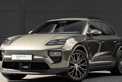 Porsche Macan 9.900 km 95.900 € Hamburg 22143