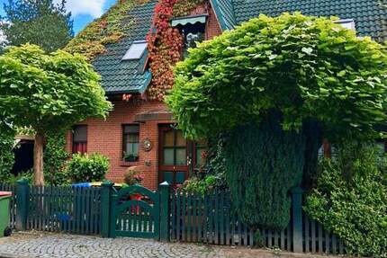 Courtagefrei - Familie gesucht - exklusiv+besonders - perfekte Anbindung mit Bus+Bahn 5 zimmer