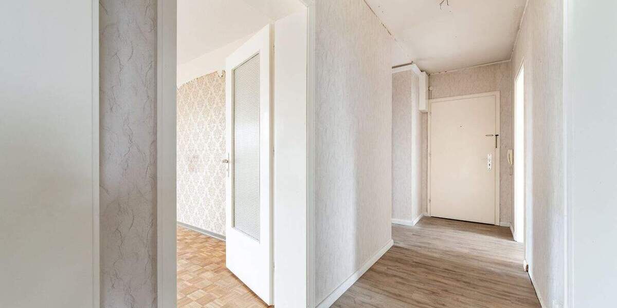 Großzügig geschnittene 4 Zimmer-Wohnung in zentraler Wohnlage von Reinbek 4 zimmer