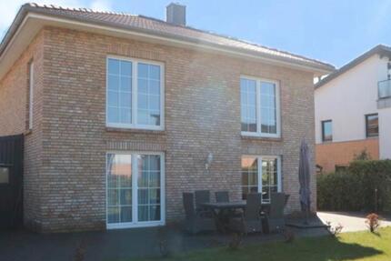 Haus Neu Wulmstorf - 5 Zimmer, 175 m&sup2;, 2.300&euro; | Angebot:26401988