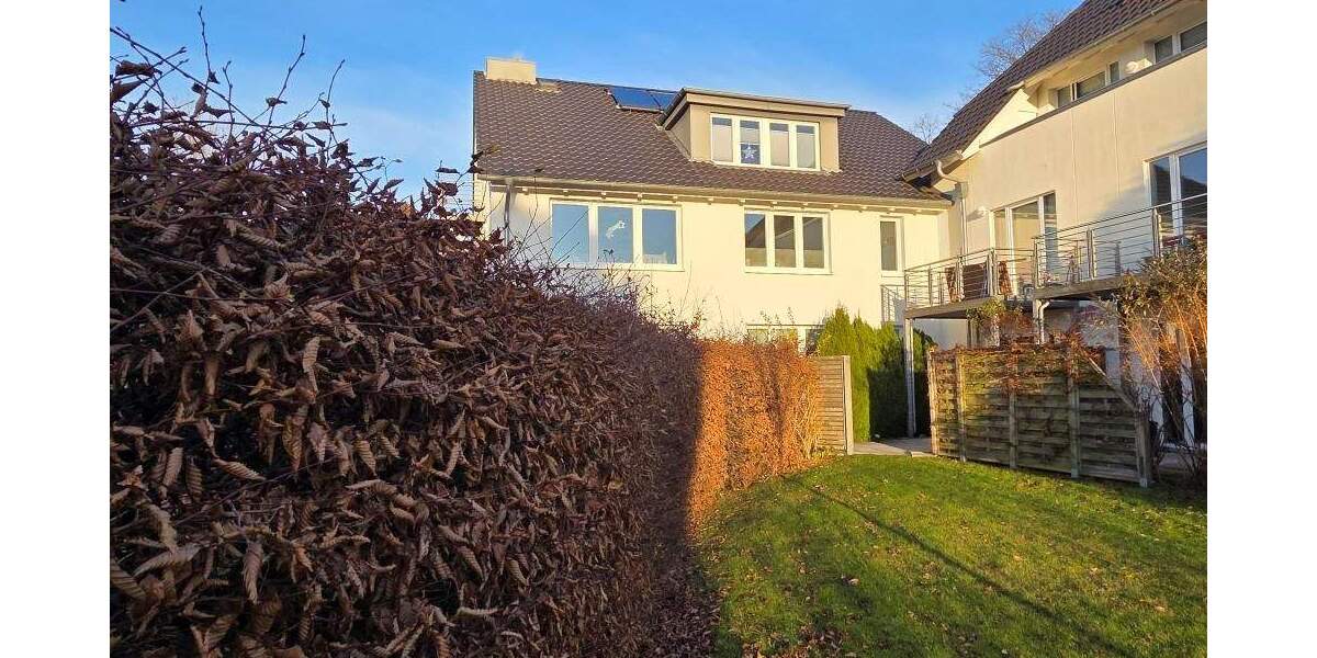 Saniertes Mehrfamilienhaus mit 4 Wohnungen in Duvenstedt 1 zimmer