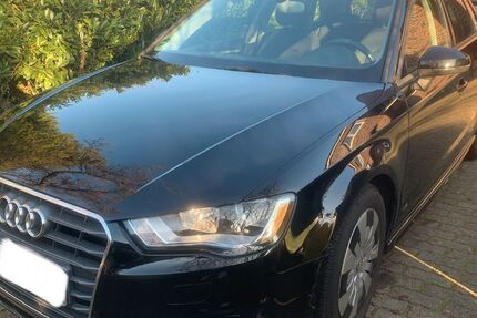 Audi A3 134.865 km 8.990 &euro; Hamburg 22359